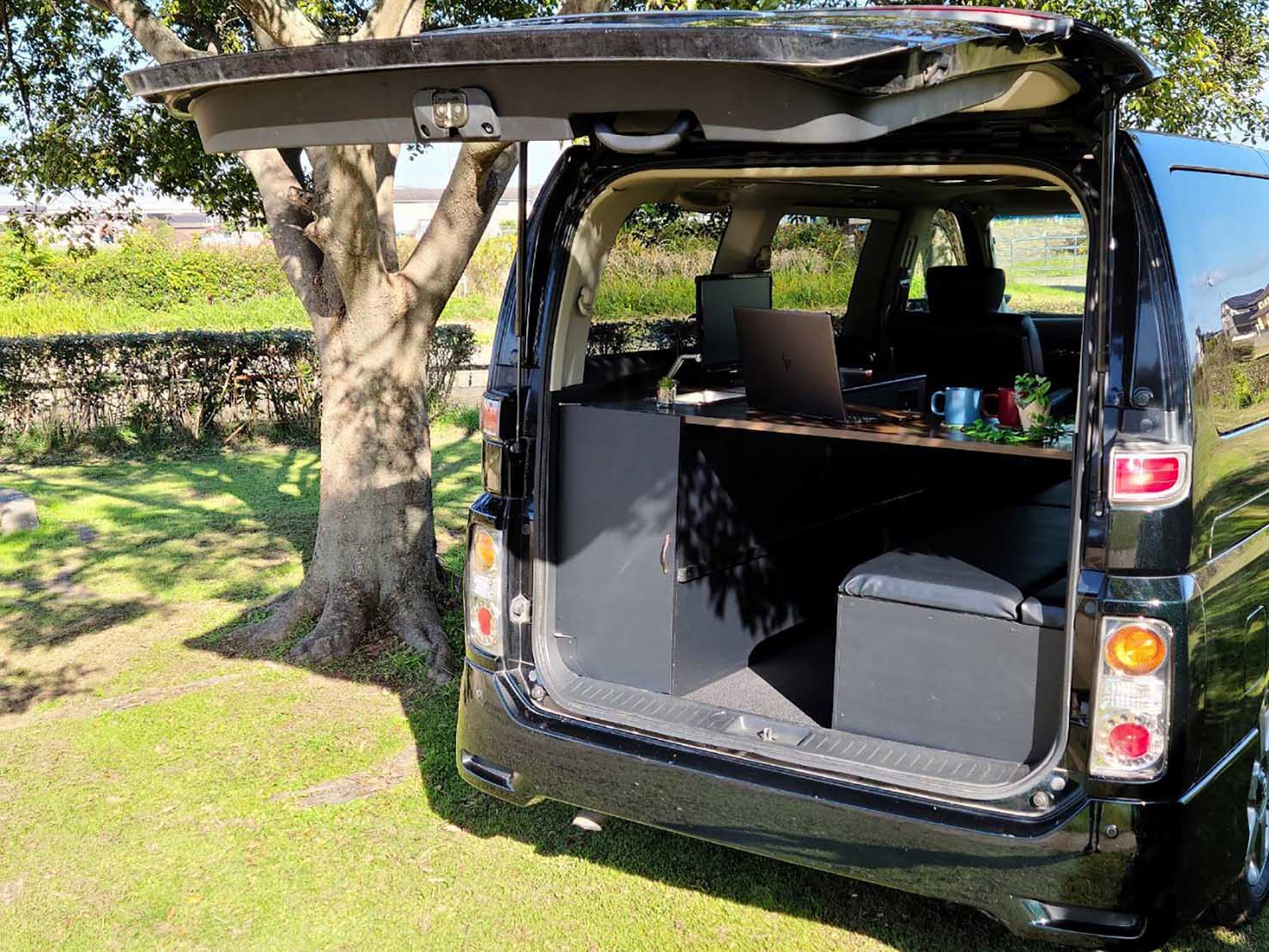 エルグランド バンコン キャンピングカー 後期最終型 E512