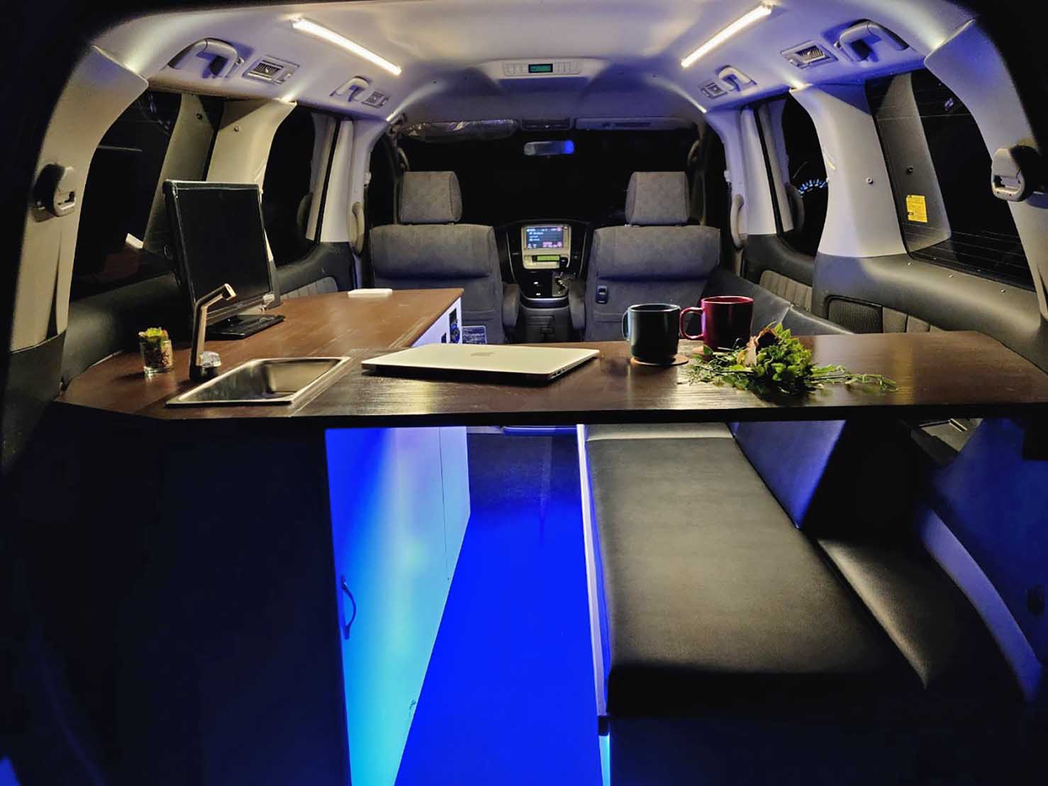 TOYOTA ALPHARD 10系 後期 キャンピングカー9