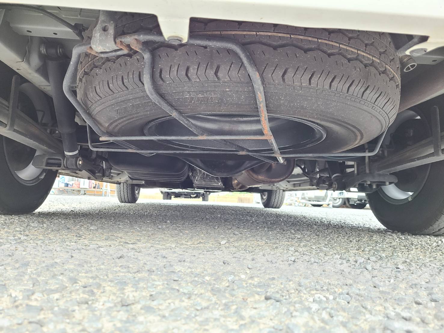 プレシャス ホワイトハウス ハイエースキャンパー 電動開閉式ポップアップ バンコン58