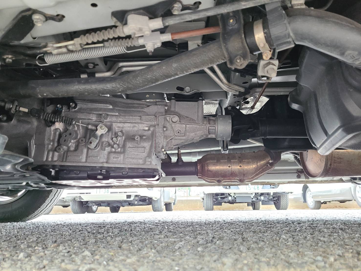 プレシャス ホワイトハウス ハイエースキャンパー 電動開閉式ポップアップ バンコン56