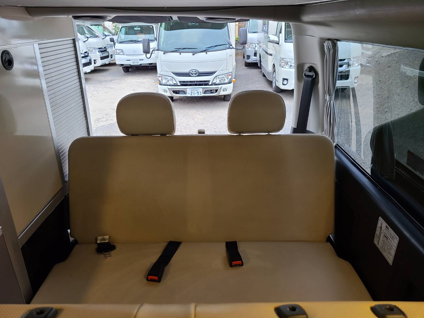 プレシャス ホワイトハウス ハイエースキャンパー 電動開閉式ポップアップ バンコン24