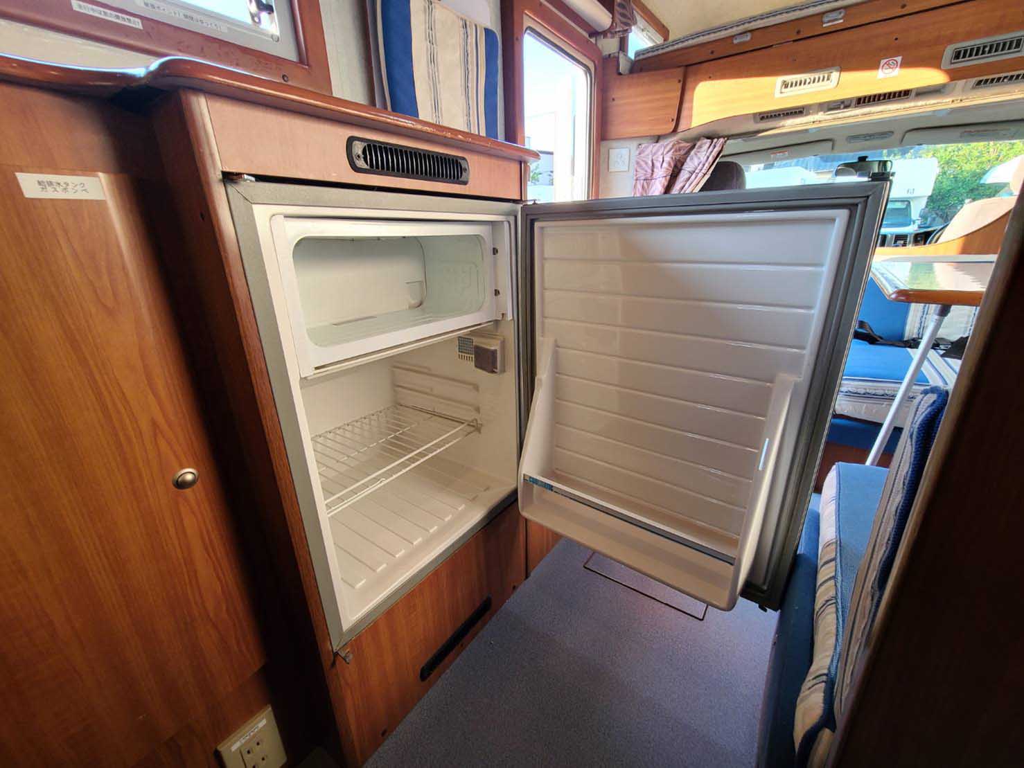 セレンゲティ トヨタ CBA-TRH214W改 キャブコンキャンピングカー32