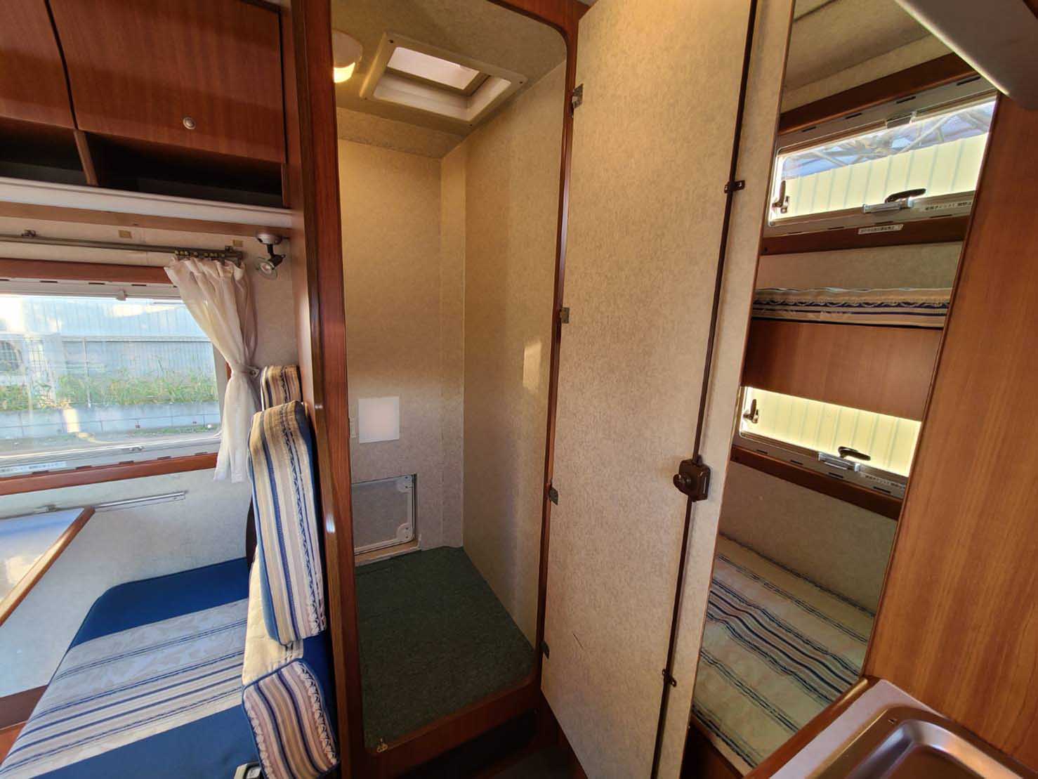 セレンゲティ トヨタ CBA-TRH214W改 キャブコンキャンピングカー35