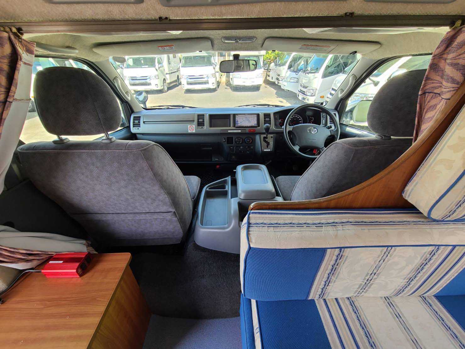 セレンゲティ トヨタ CBA-TRH214W改 キャブコンキャンピングカー17