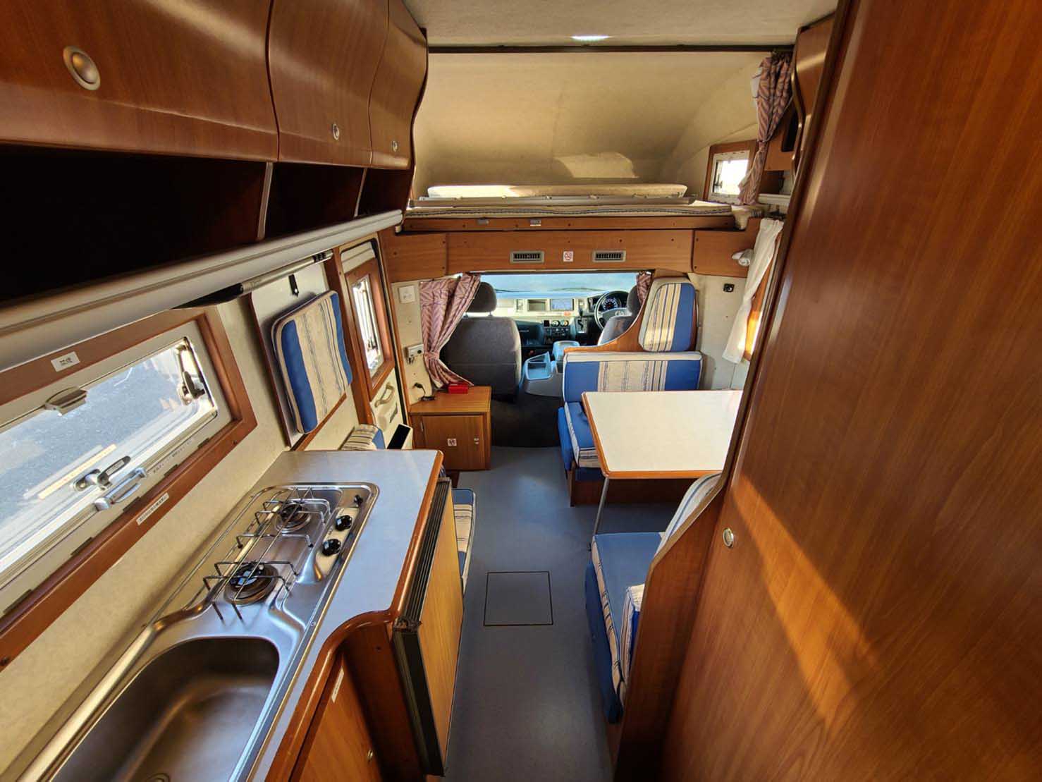 セレンゲティ トヨタ CBA-TRH214W改 キャブコンキャンピングカー22