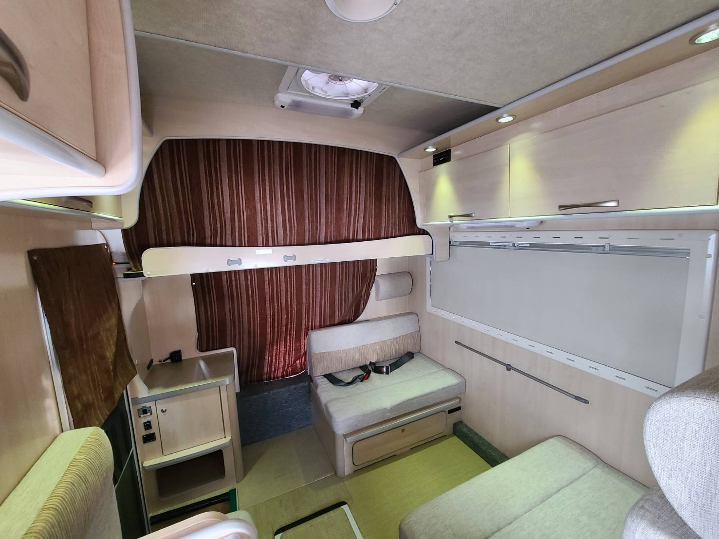 コルドバンクス  バンテック キャブコン/TOYOTAカムロード/キャンピングカー中古車50