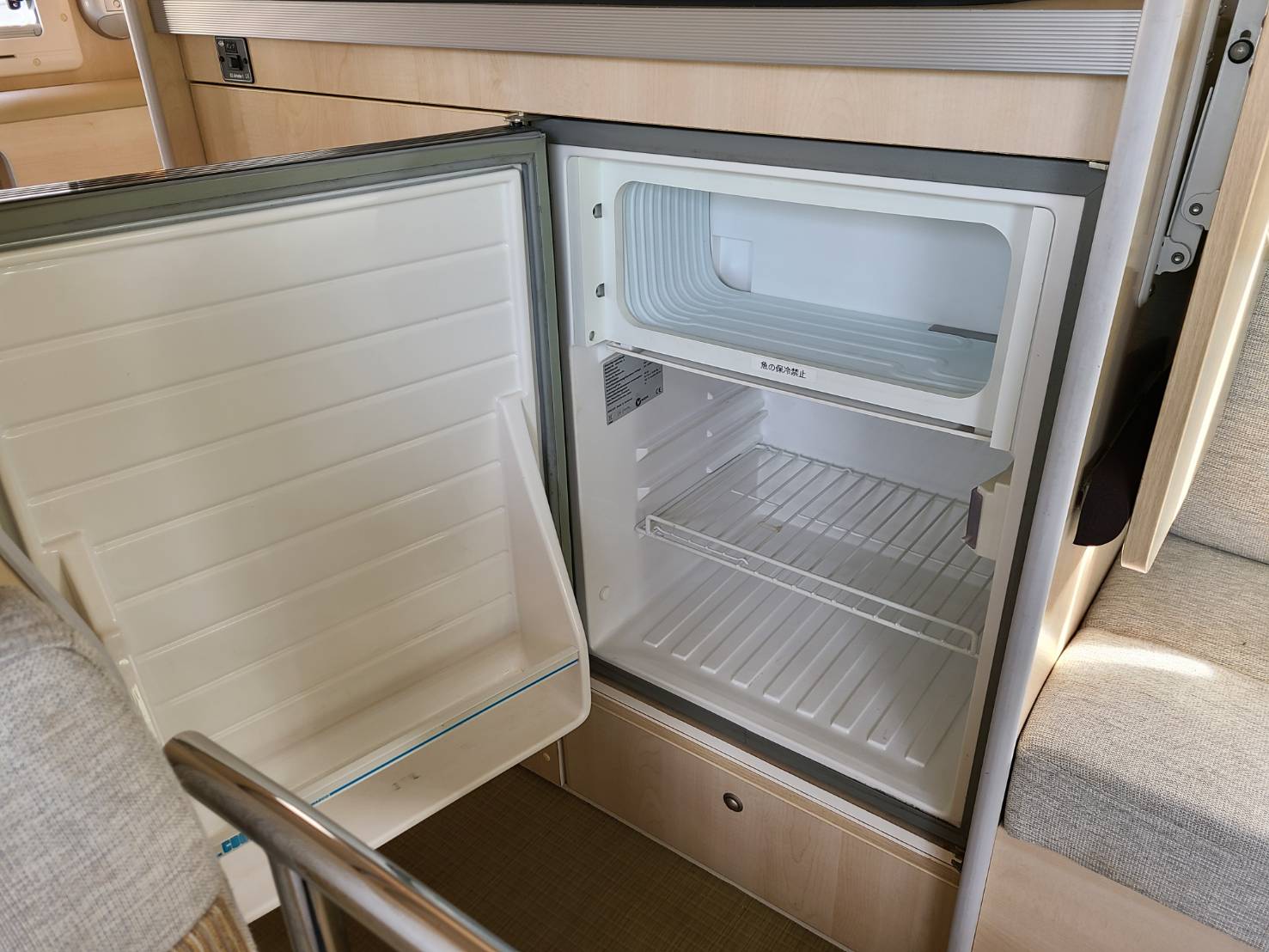 コルドバンクス  バンテック キャブコン/TOYOTAカムロード/キャンピングカー中古車32