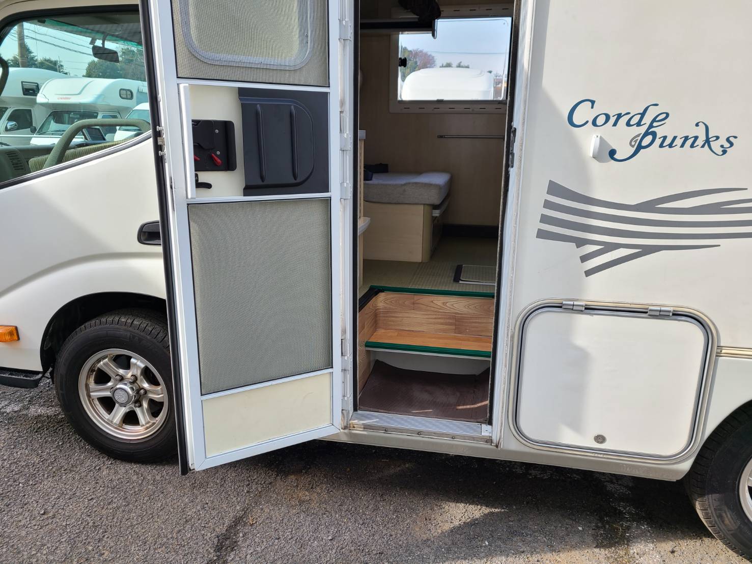コルドバンクス  バンテック キャブコン/TOYOTAカムロード/キャンピングカー中古車17