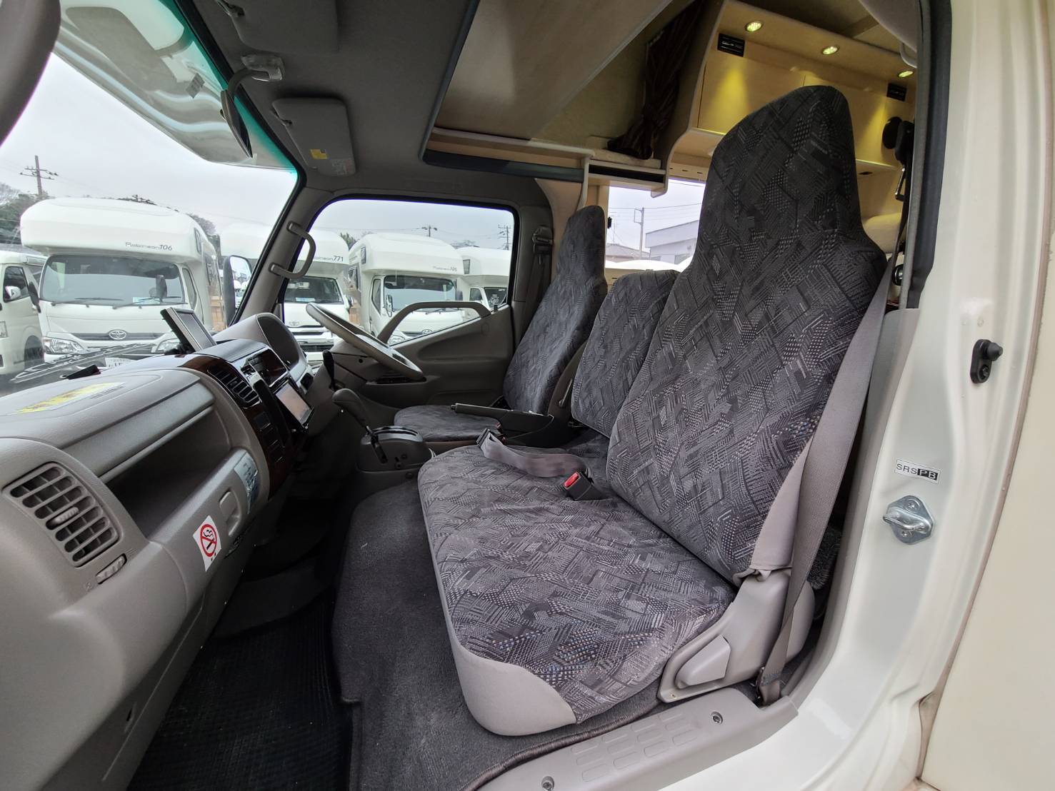 コルドバンクス  バンテック キャブコン/TOYOTAカムロード/キャンピングカー中古車19