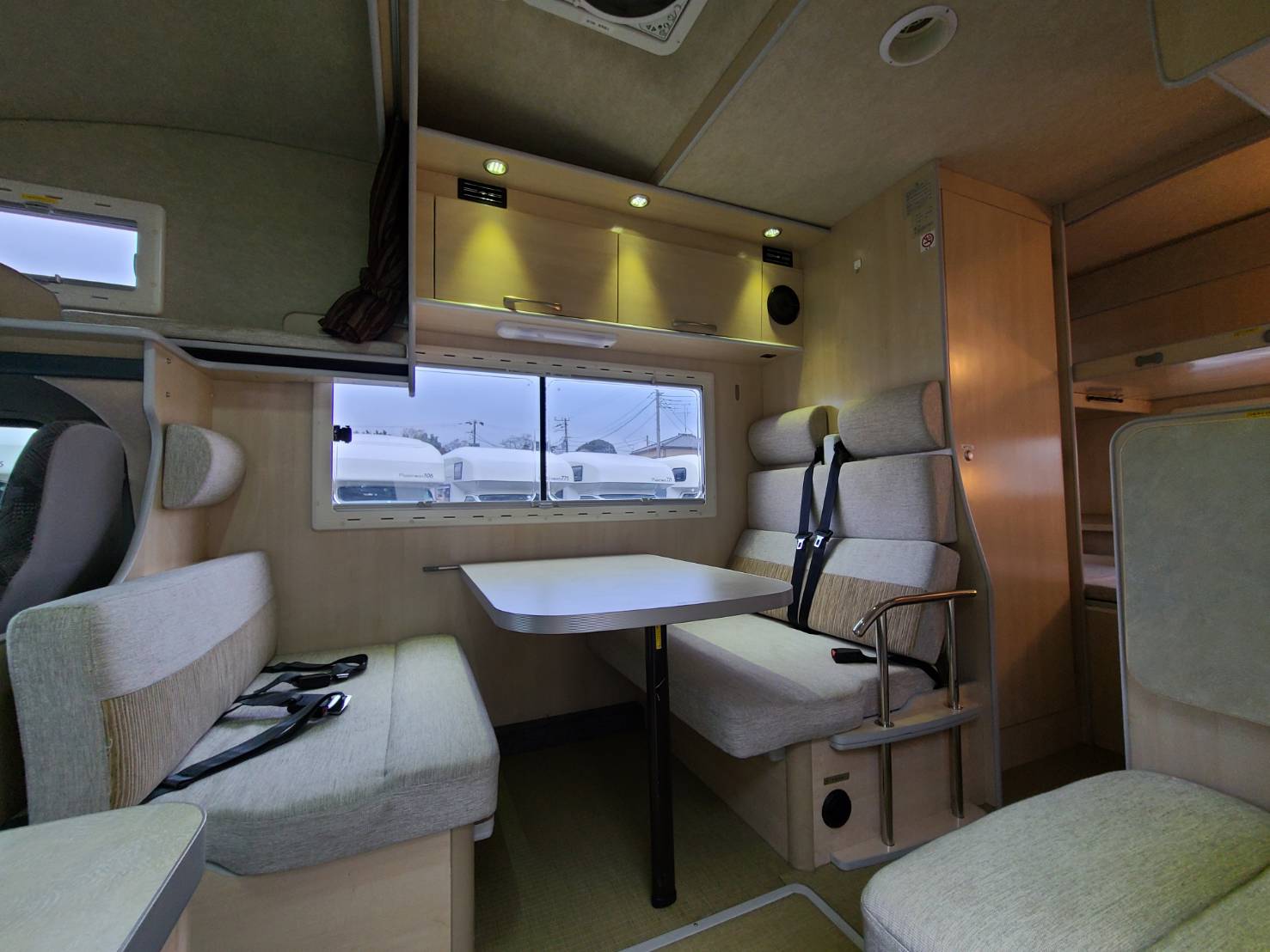 コルドバンクス  バンテック キャブコン/TOYOTAカムロード/キャンピングカー中古車23