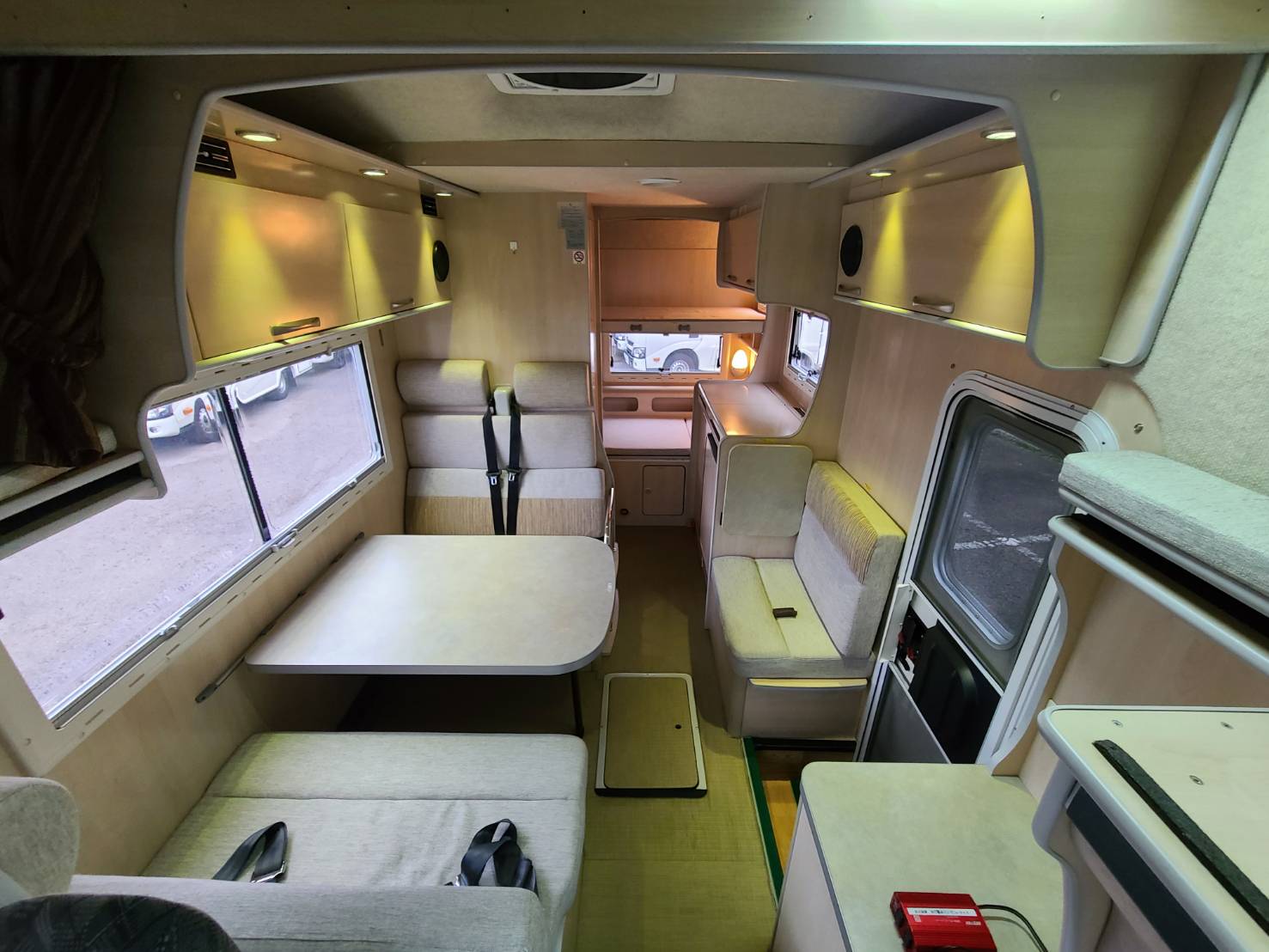 コルドバンクス  バンテック キャブコン/TOYOTAカムロード/キャンピングカー中古車24