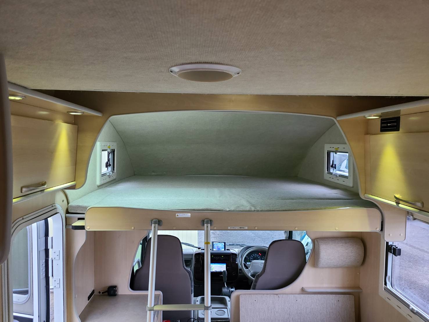 コルドバンクス  バンテック キャブコン/TOYOTAカムロード/キャンピングカー中古車26