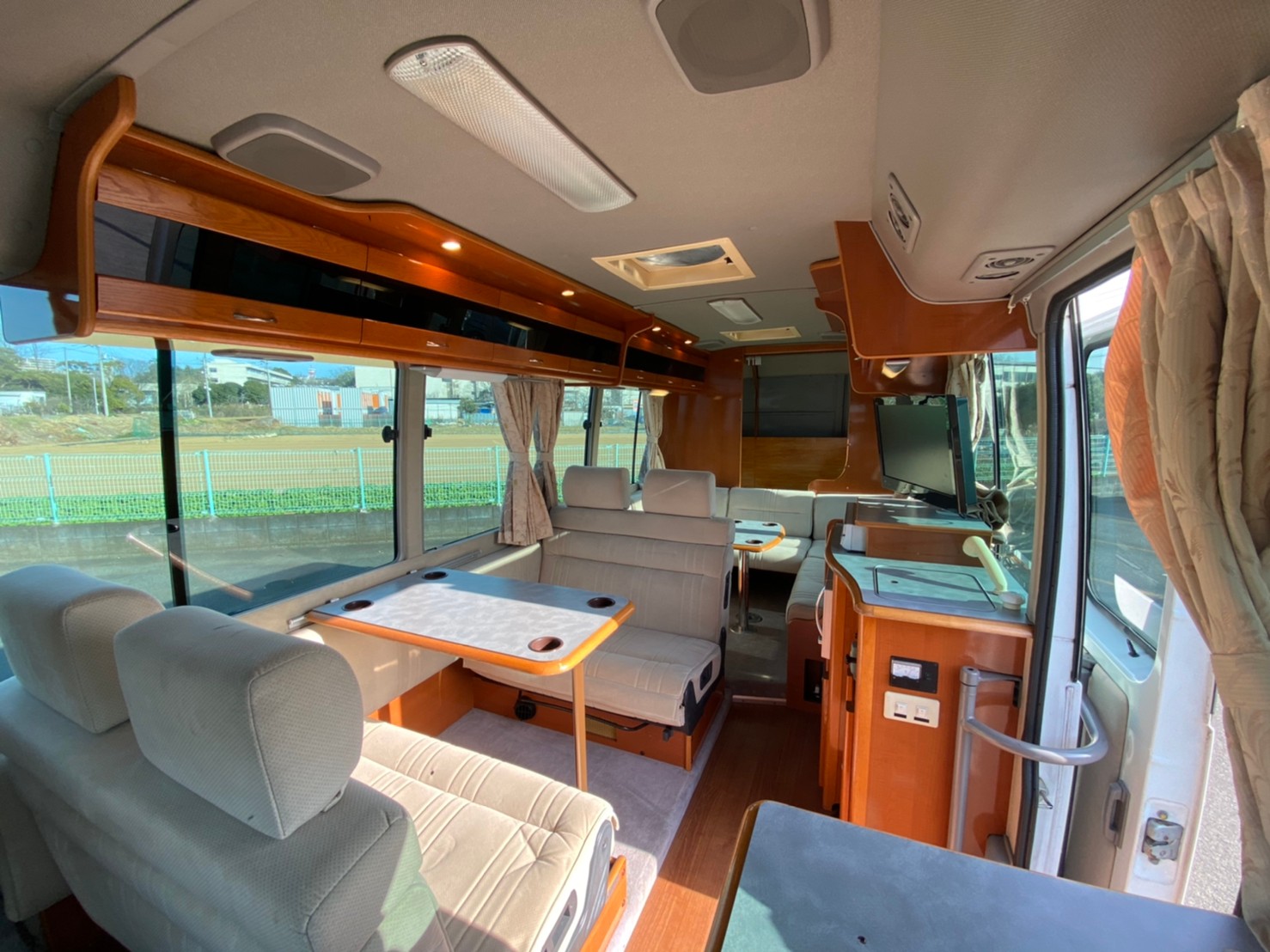 Land saloon（ランドサルーン）7