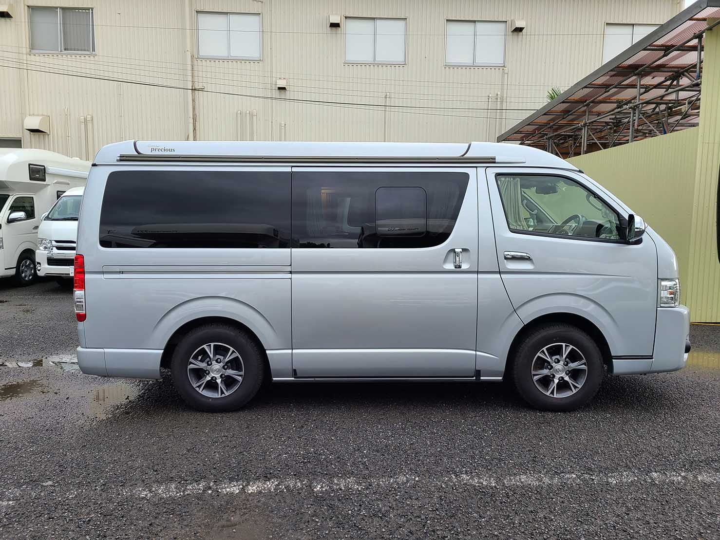 プレシャス　ホワイトハウス　ハイエースキャンパー4WD　電動開閉式ポップアップ　バンコン（シルバー）4