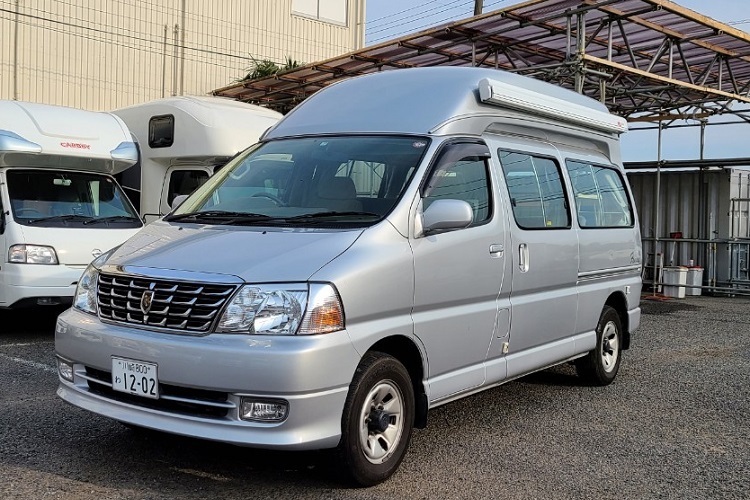 グランドハイエース フェネックカーゴ 4WD