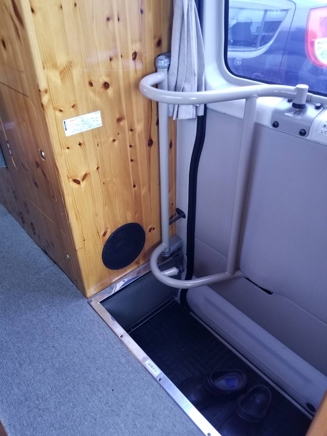 コースター バスコン キャンピングカー 8ナンバー登録36