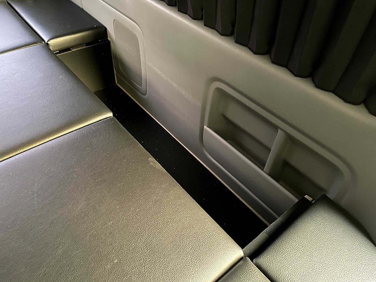 ハイエース 車中泊仕様（200系2型後期）14