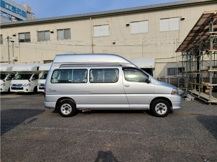グランドハイエース フェネックカーゴ 4WD4